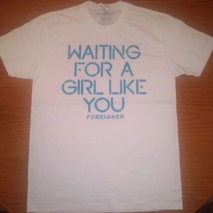 Foreigner cool T-shirt. Medium. New